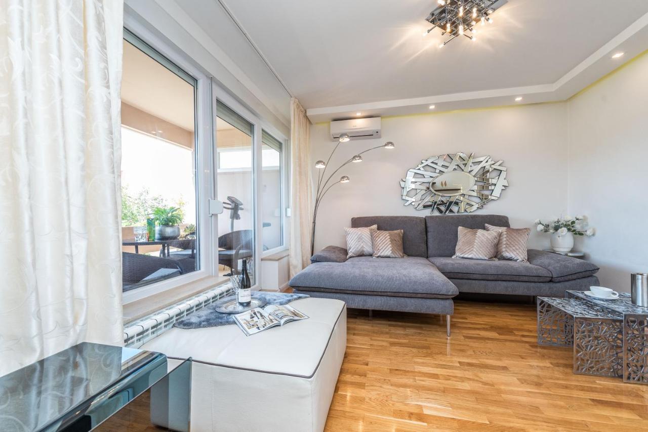 Marina Yacht Apartment Zadar Exterior photo